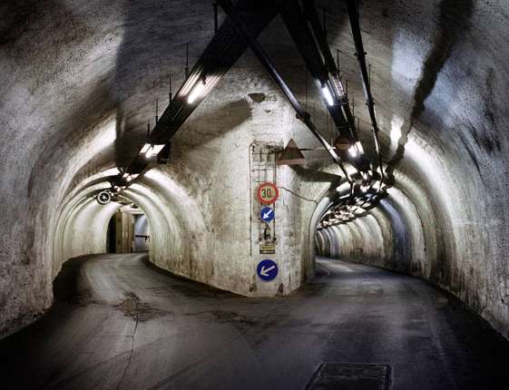 Deutschland (West), Lorch, Versorgungslager der Bundeswehr in einem Atomschutzbunker, Lorch 2008 © Martin Roemers